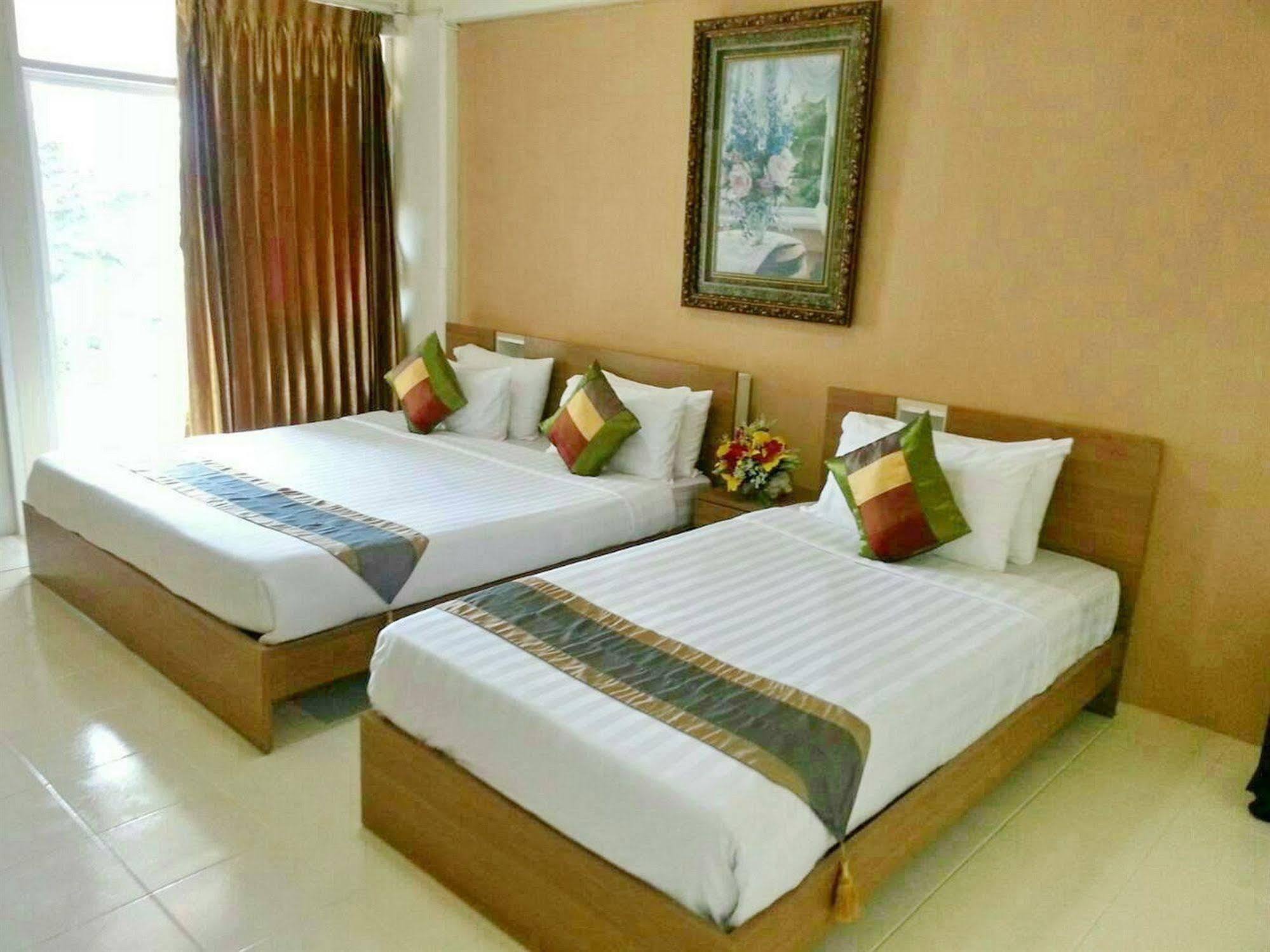The Sun Resort & Spa Pattaya Luaran gambar