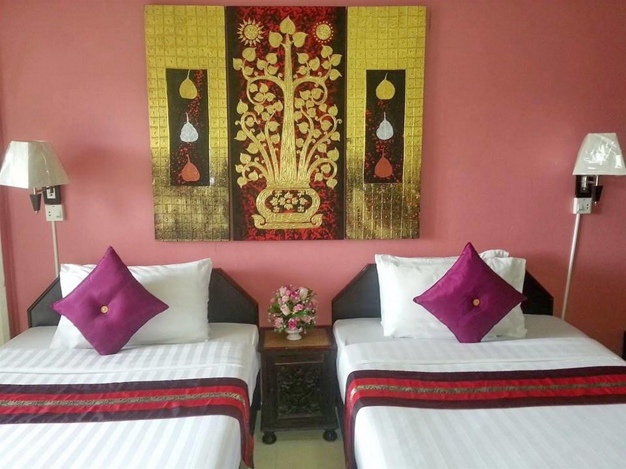 The Sun Resort & Spa Pattaya Luaran gambar